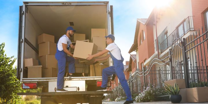 Ways to Save Money When Hiring a Moving Company