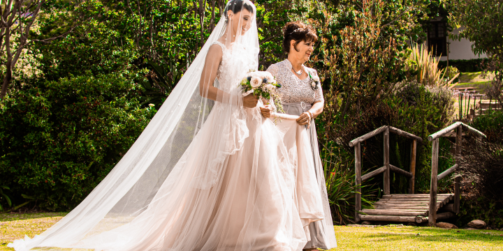 Elegant Attire Options for Mothers of the Bride and Groom